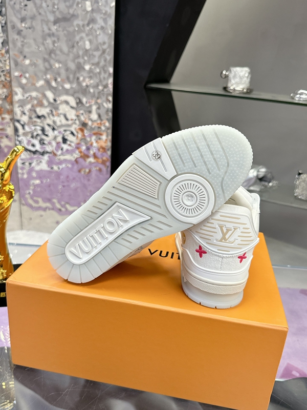 ルイヴィトン靴全体デザイン